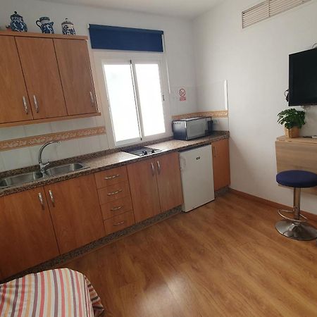 Rico Apartaments Parador Nerja Bilik gambar