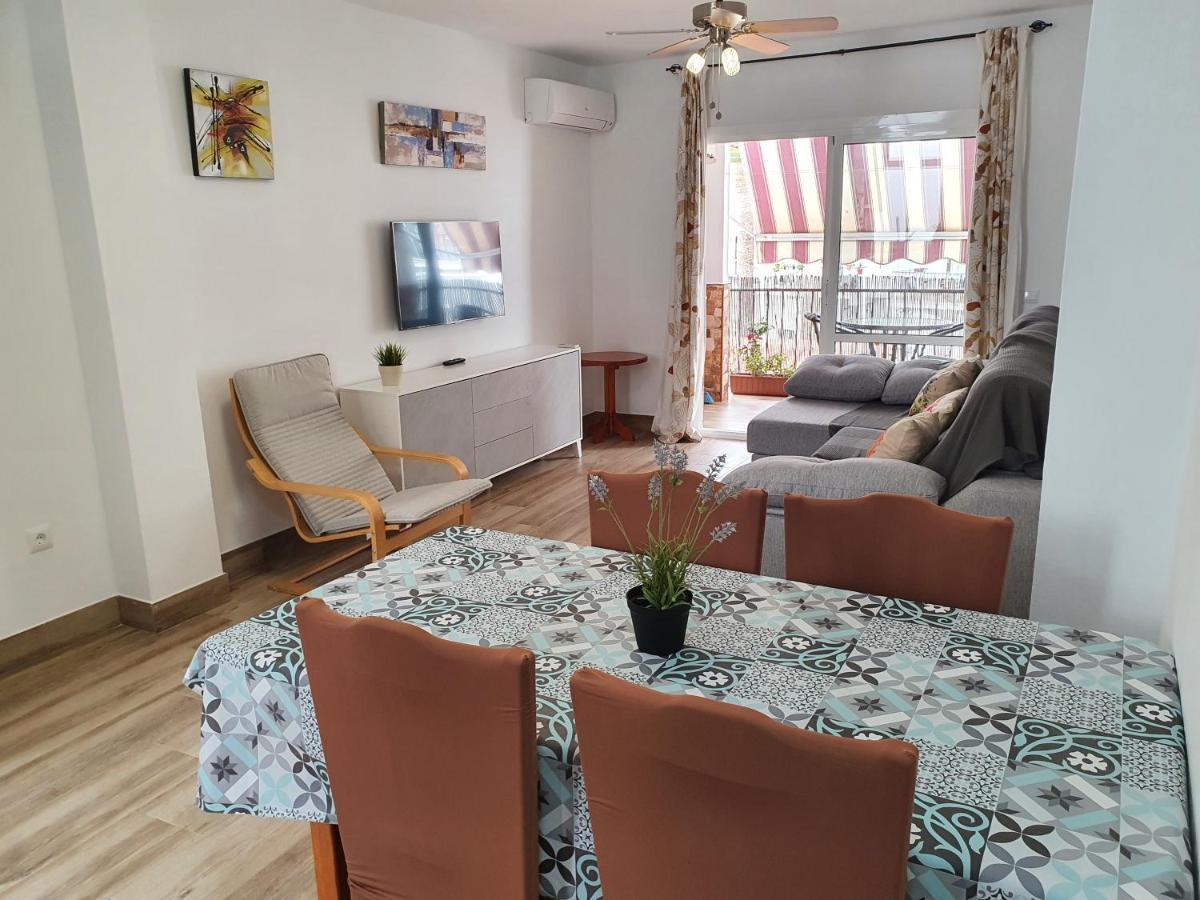 Rico Apartaments Parador Nerja Luaran gambar