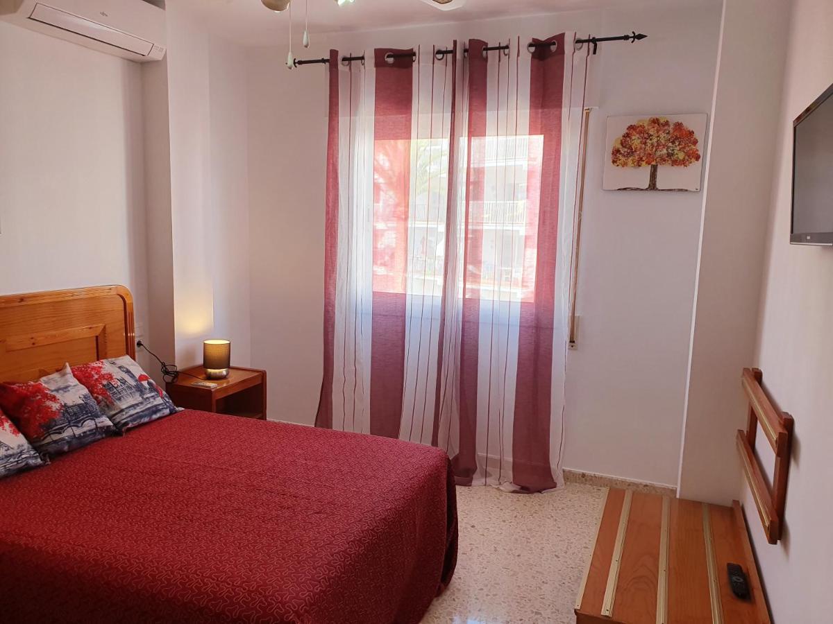 Rico Apartaments Parador Nerja Luaran gambar